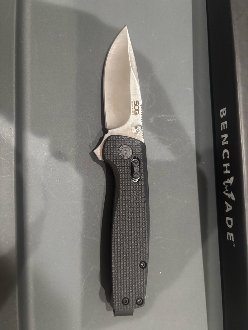 SOG Folding Pocket - Black Handle, Silver Blade